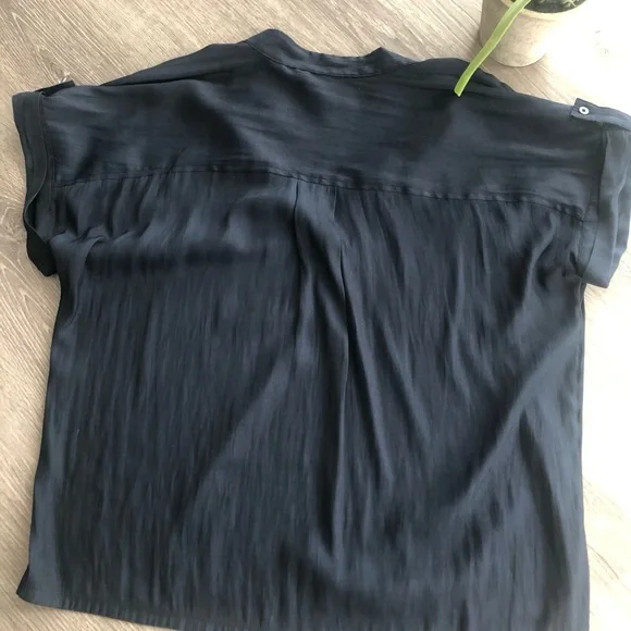 Banana Republic Top - Picture 2 of 4